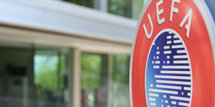 UEFA me rregull të ri për kontratat e futbollistëve, nuk pritet të ketë më kontrata afatgjate