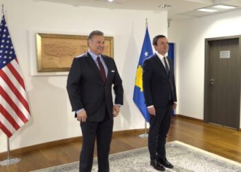 Një ditë para Ohrit, Kurti takon Escobarin