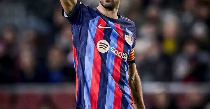 Sergio Busquets ka tejkaluar Lionel Messin dhe Sergio Ramosin për t’u bërë lojtari me më së shumti paraqitje në El Clásico